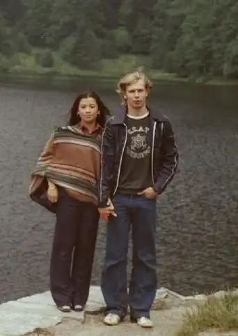 翁美玲剑桥旧照悉数曝光与荷兰男友恩爱组图