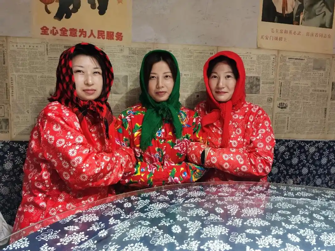 最珍贵的老照片 村花闪亮登场  - 抖音