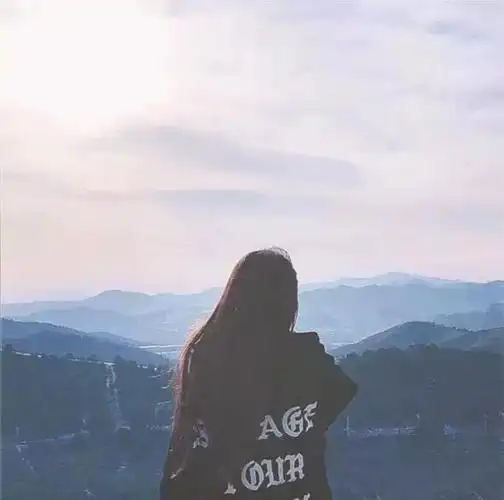 孤独的头像(手机微信头像背影头像) - 天华易学