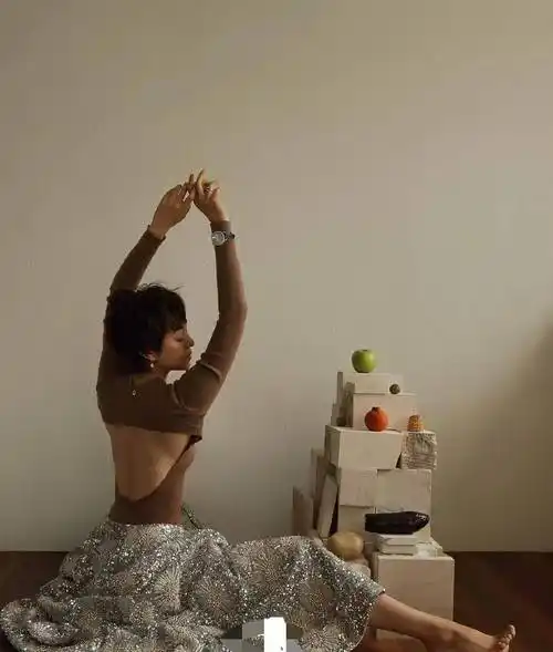 孙俪初夏写真,背景时尚靓丽_身体_背影_身材