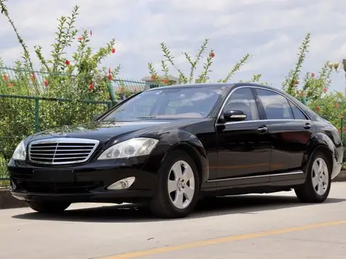 【北海】2006年11月 奔驰 奔驰s级 2006款 s500 5.0l 黑色 自动档