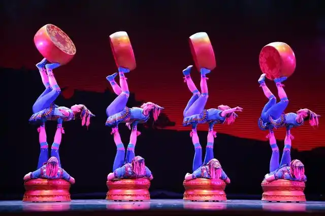 传统文化渗透在舞蹈教学中的思考论文