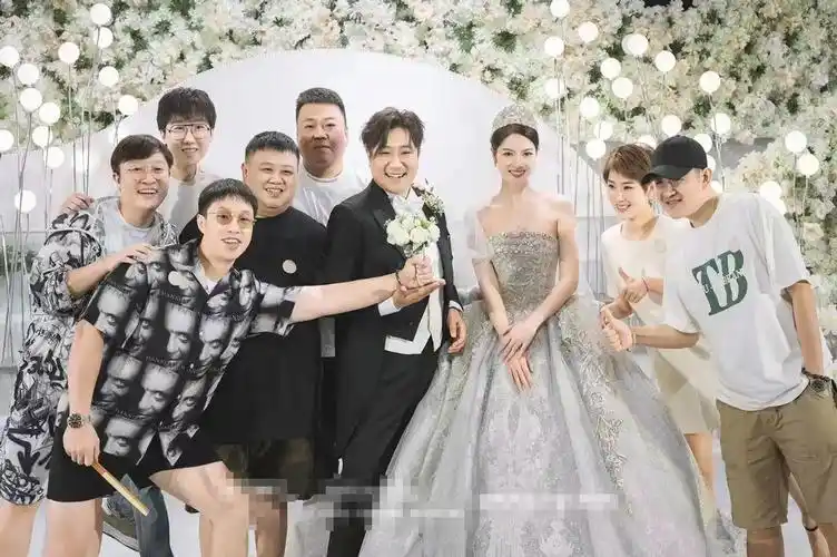 贾玲结婚了吗 贾玲的老公是谁照片-人人投票