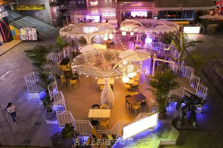 普宁的下沉式露天花园酒馆来了新鲜烧烤上百款酒水自选等你来