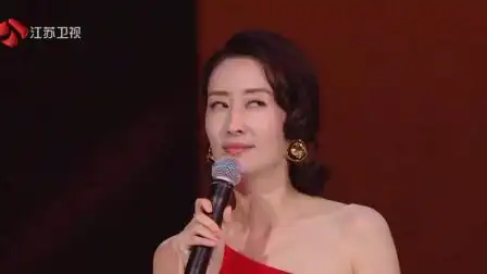 刘敏涛唱歌:《红色高跟鞋》面部表情太丰富了!斜眼唱能笑一年!