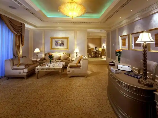 八星皇宫酒店 (emirates palace hotel)