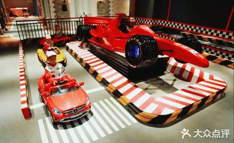 cosplay走起奇尼怪村儿童职业体验中心