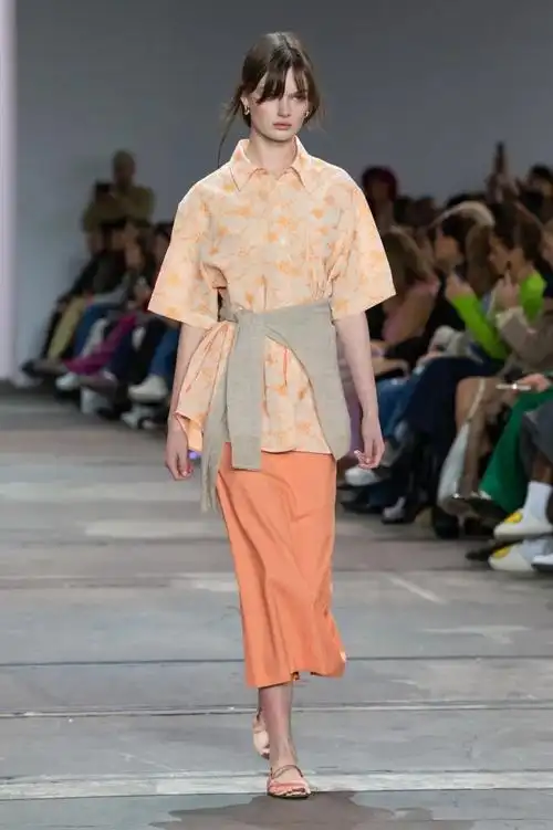 流行趋势——2024春夏女装t台流行趋势-服装趋势预测-cfw服装设计网
