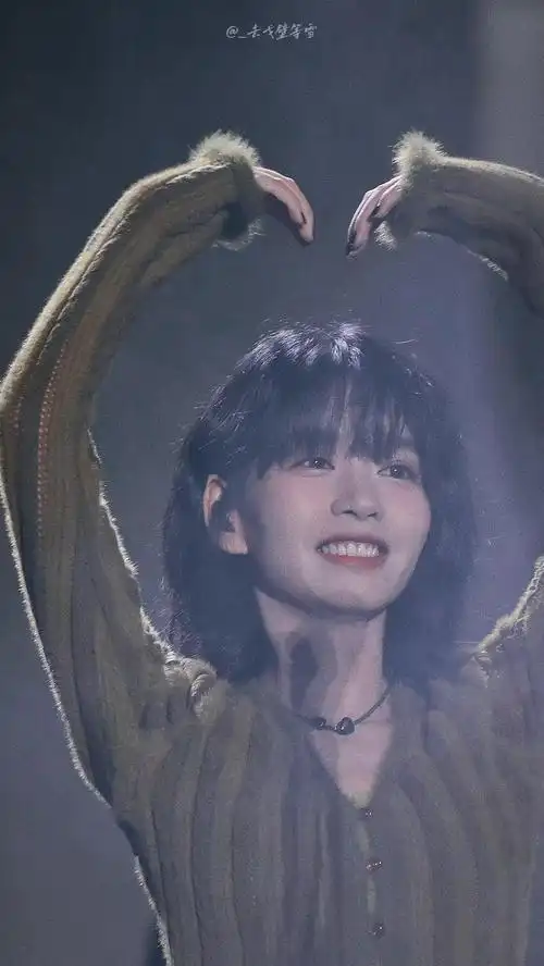 你们怎样评价房东的猫主唱王心怡的颜值呢