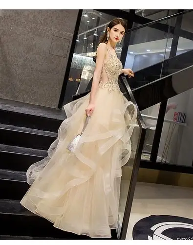 出租晚礼服女新款香槟色宴会女王气场高端时尚主持人礼服装租赁