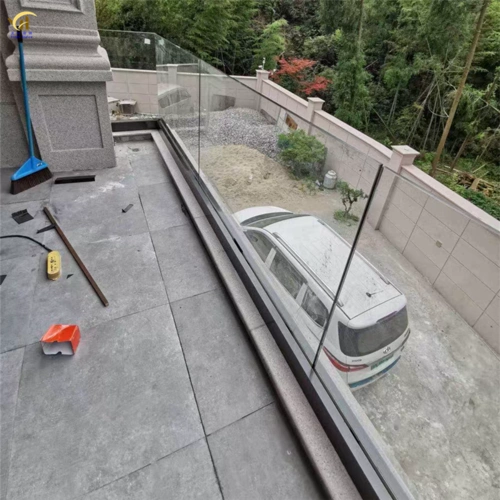 玻璃扶手阳台无框楼梯轨道地槽护栏景观栏杆楼梯立柱