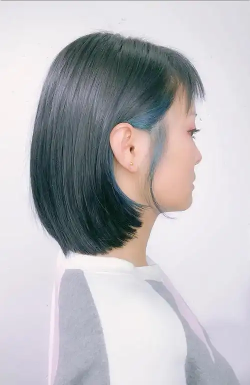 新流行发型15款,时尚显白又洋气,忍不住想要剪同款