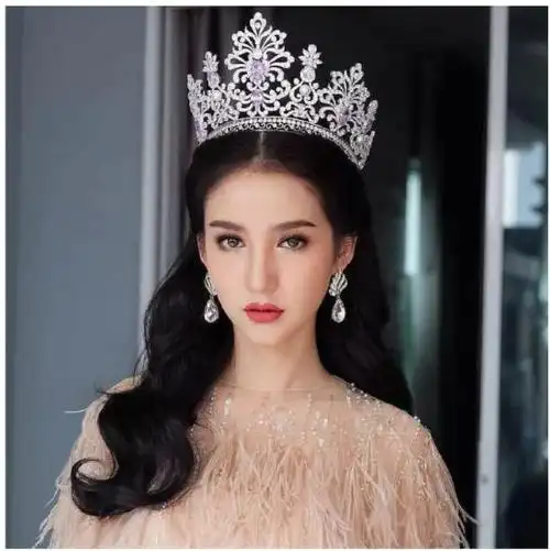 2年过去,那个嫁给中国富豪的泰国人妖皇后,如今怎么样了?