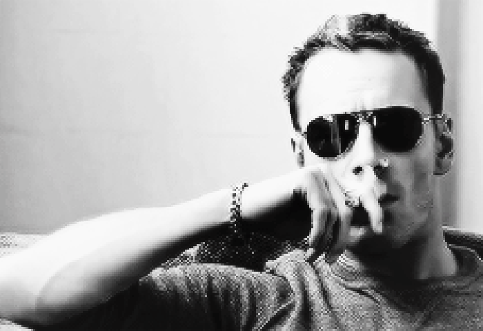 抽烟gif香烟gif酷gif男神gif