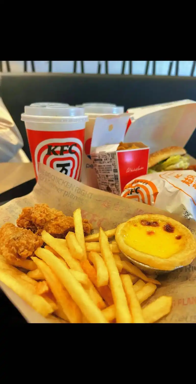图文伙伴计划 肯德基堡堡双人套餐到家到店来啦!#汉堡炸鸡 - 抖音