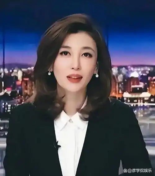 她是央视"最苦命"主持人?14岁辍学,18岁喝农药逃婚_李红_父母_家庭