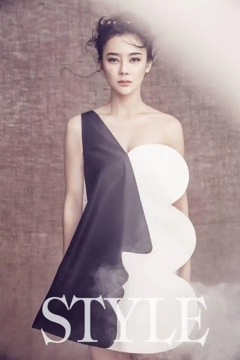 袁姗姗代言游戏cos游戏角色