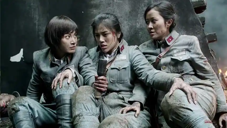 三女兵英勇杀敌身陷鬼子重围死也要死的漂亮!大义凛然不输男儿!