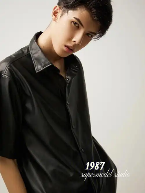 16岁中美混血小哥哥帅出天际