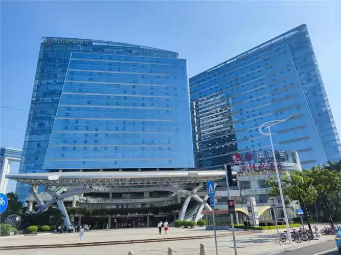 广州中轻新洲中洲中心实景图