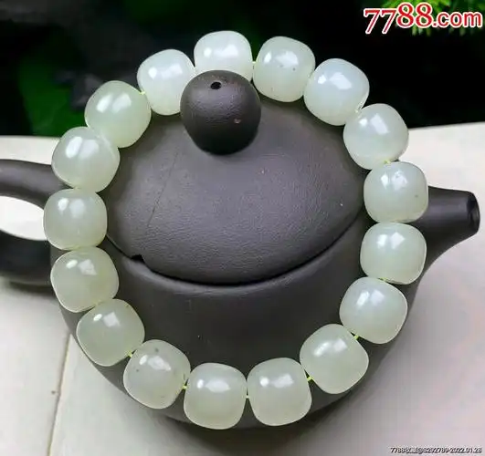 低价放大漏惠拍新疆和田玉青白玉老型珠手串一条描述和田玉玉珠手串送