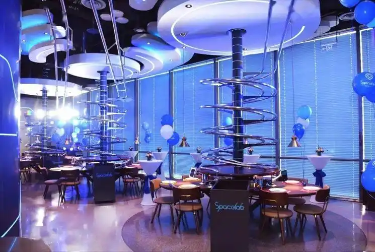 黑科技餐厅,红遍全国9个城市!黑科技未来感 美式西餐的结合!