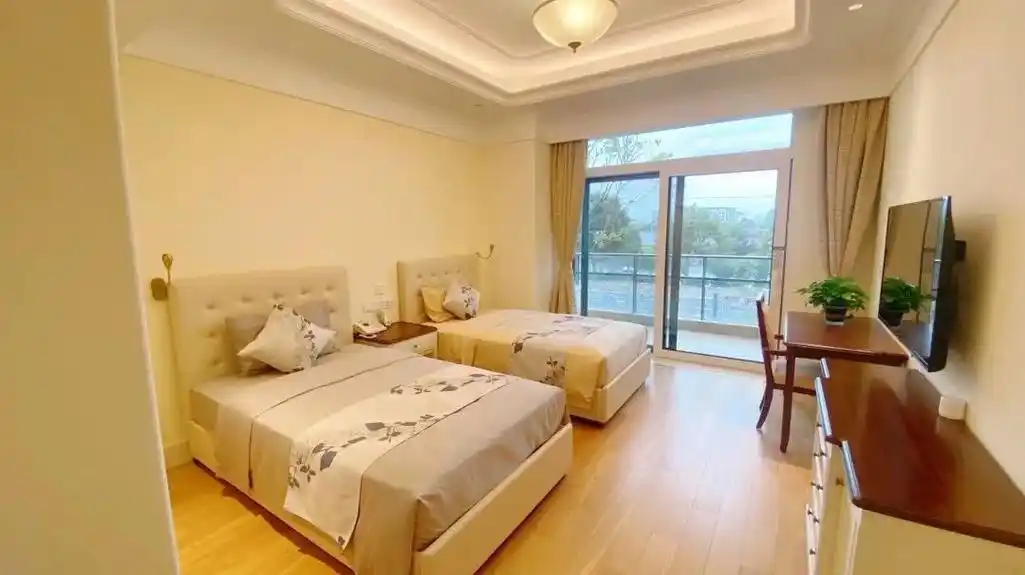 泰康之家·申园,沪上风情高品质养老社区,您的幸福养老桃花源