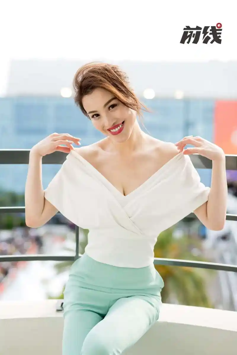 前线|流浪汉闯入葛天戛纳大片拍摄现场