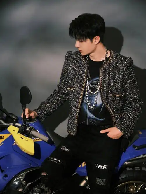 王一博同款香奈儿