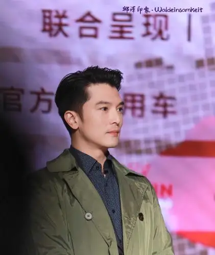 邱泽[超话]# [给你小心心]#邱泽网剧唐人街.