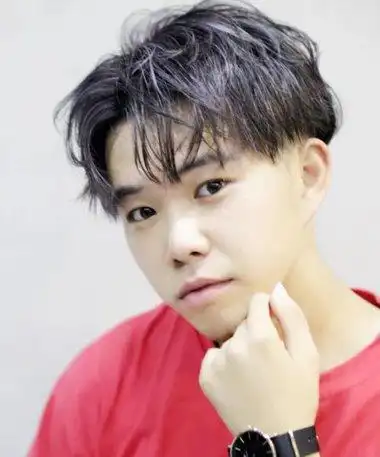 强推2019显白又显年轻的发色 男生染发也要有显白功效