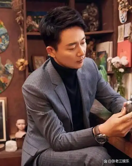 刘奕君,1970年6月12日出生于陕西省西安市,中国内地男演员,1991年毕业