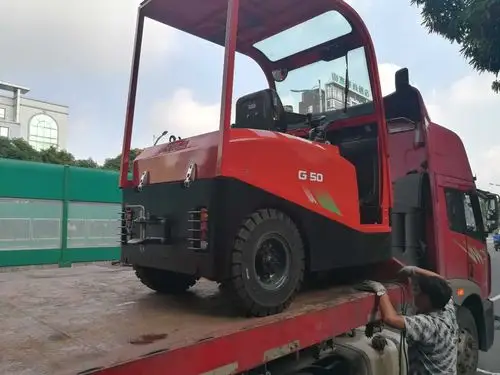 合力5吨三支点交流座驾电动牵引车