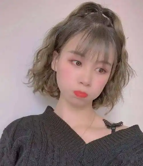 2021"短发全头烫,巨好看"_发型