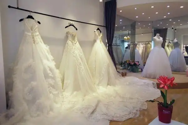 菱角湖万达成熟婚纱店整转