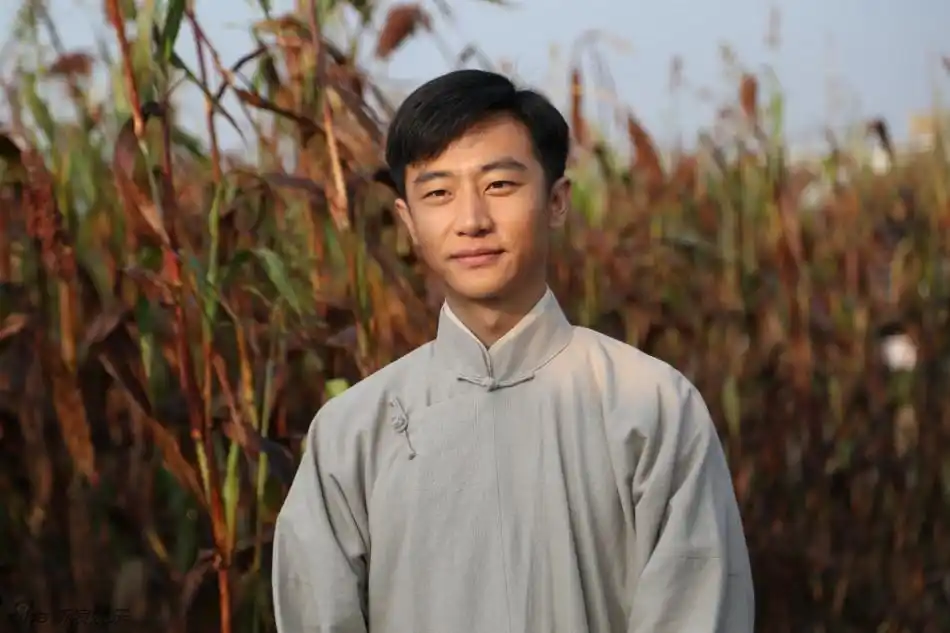 组图:《红高粱》黄轩朱亚文一文一武成新宠_高清图集_新浪网