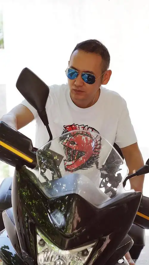 张正阳 zhengyang zhang的图片