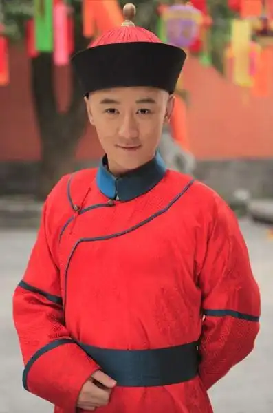 张倬闻饰新《还珠》小桌子 秀功夫保护小燕子