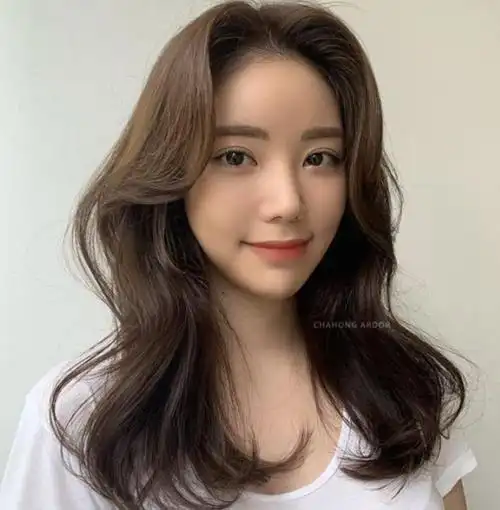 2022年最新流行的韩式女生发型