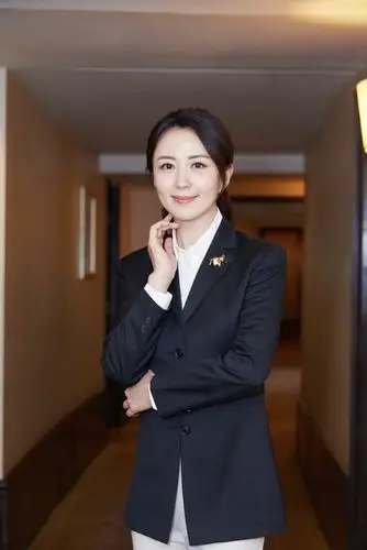 《以家人之名》中的"陈婷"现身,穿黑色运动装显低调,本人很美