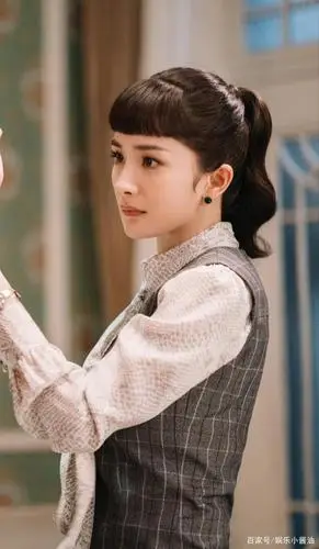 《筑梦情缘》里的杨幂真是太美了,每套服装民国复古风尽显!