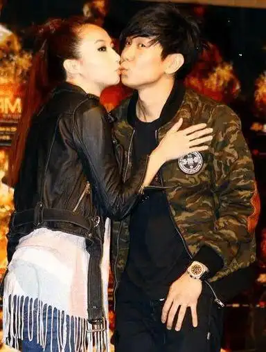 林俊杰 陈立冷,陈立泠(林俊杰)(田馥甄徐若瑄只是九牛一毛)