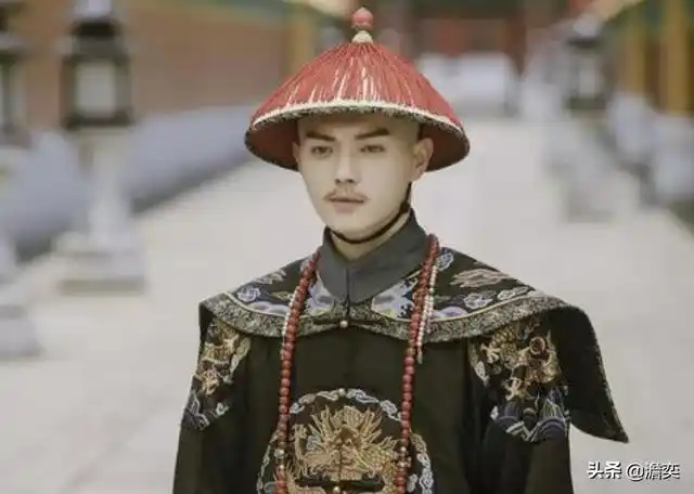 对于殿阁大学士的授予,一开始并没有明确规定,康熙时期,有的殿阁能