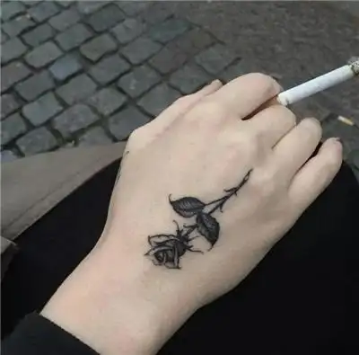 带纹身手控部位图精选 霸气唯美女生纹身头像