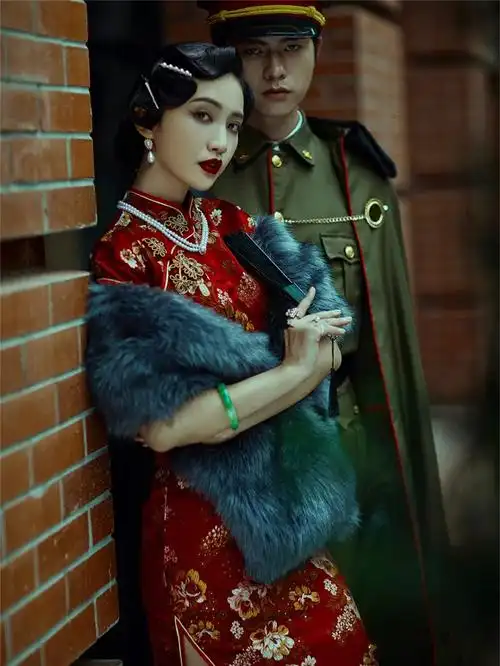 影楼民国拍照情侣剧本杀军装大帅军阀阔太旗袍街拍摄影写真演出服