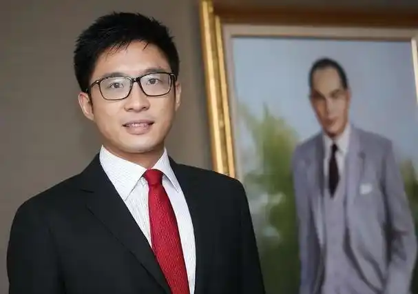 朱玲玲的烦恼:二儿子霍启山40岁未婚,小儿子霍启仁35岁游戏人间