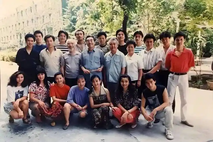 看看妻子是谁就知道了_李海洋_生活_婚姻