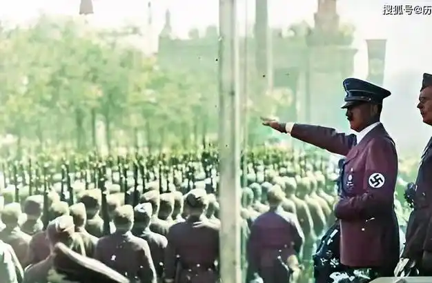 一组希特勒的真实照片,带你认识一下,发动第二次世界大战的恶魔|纳粹