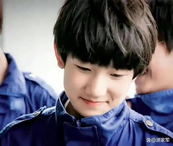 小小年纪就懂得扩大自己的人脉圈子,但实际上王源只是一个单纯的游戏