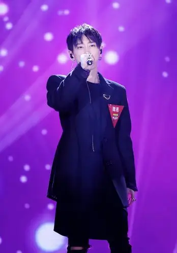 2017快男冠亚军魏巡养鸡youngg加盟网球王子